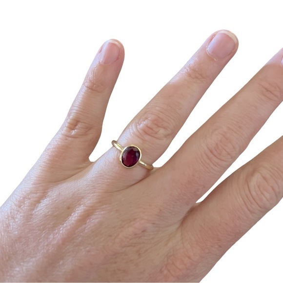 Purple Amethyst Gemstone Gold February Birthstone Ring - Picture 2 of 9